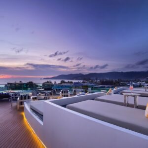 kee resort – thai top half
